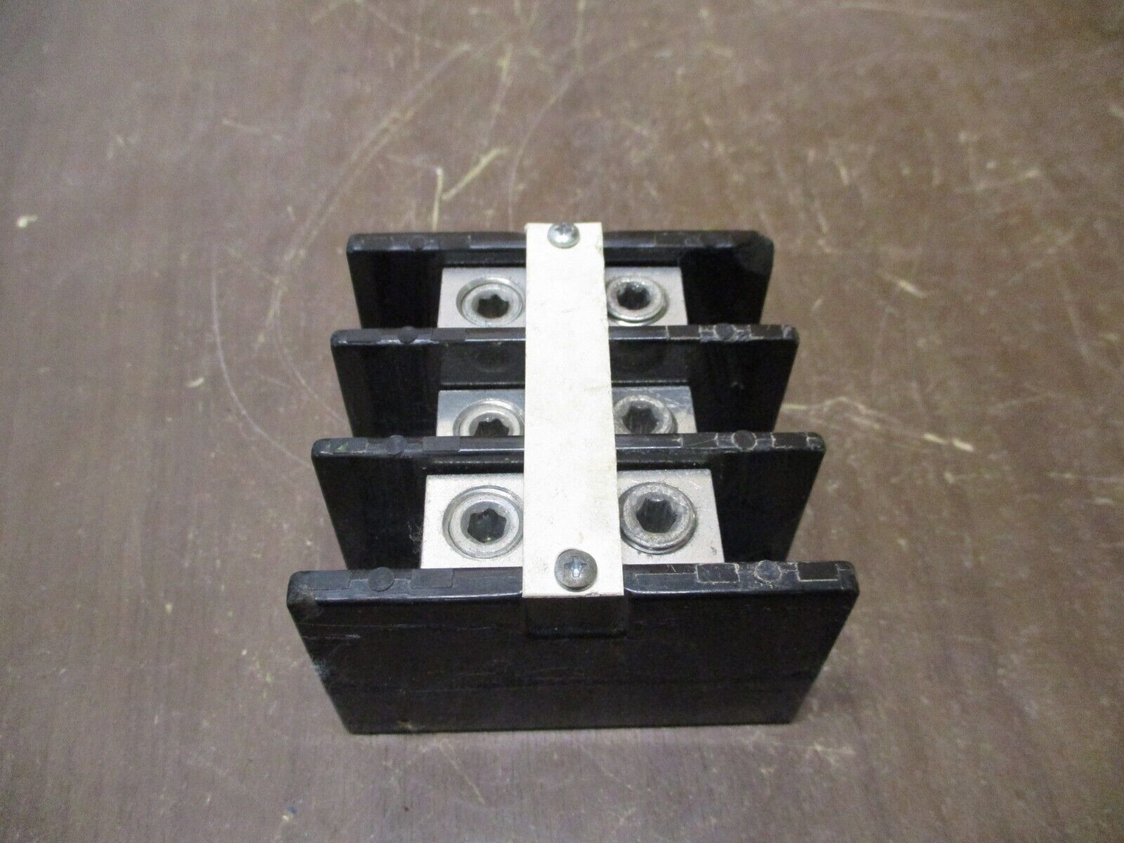 Allen-Bradley Power Distribution Block 1492-100X 175A 600V 3P *Chipped Corner*