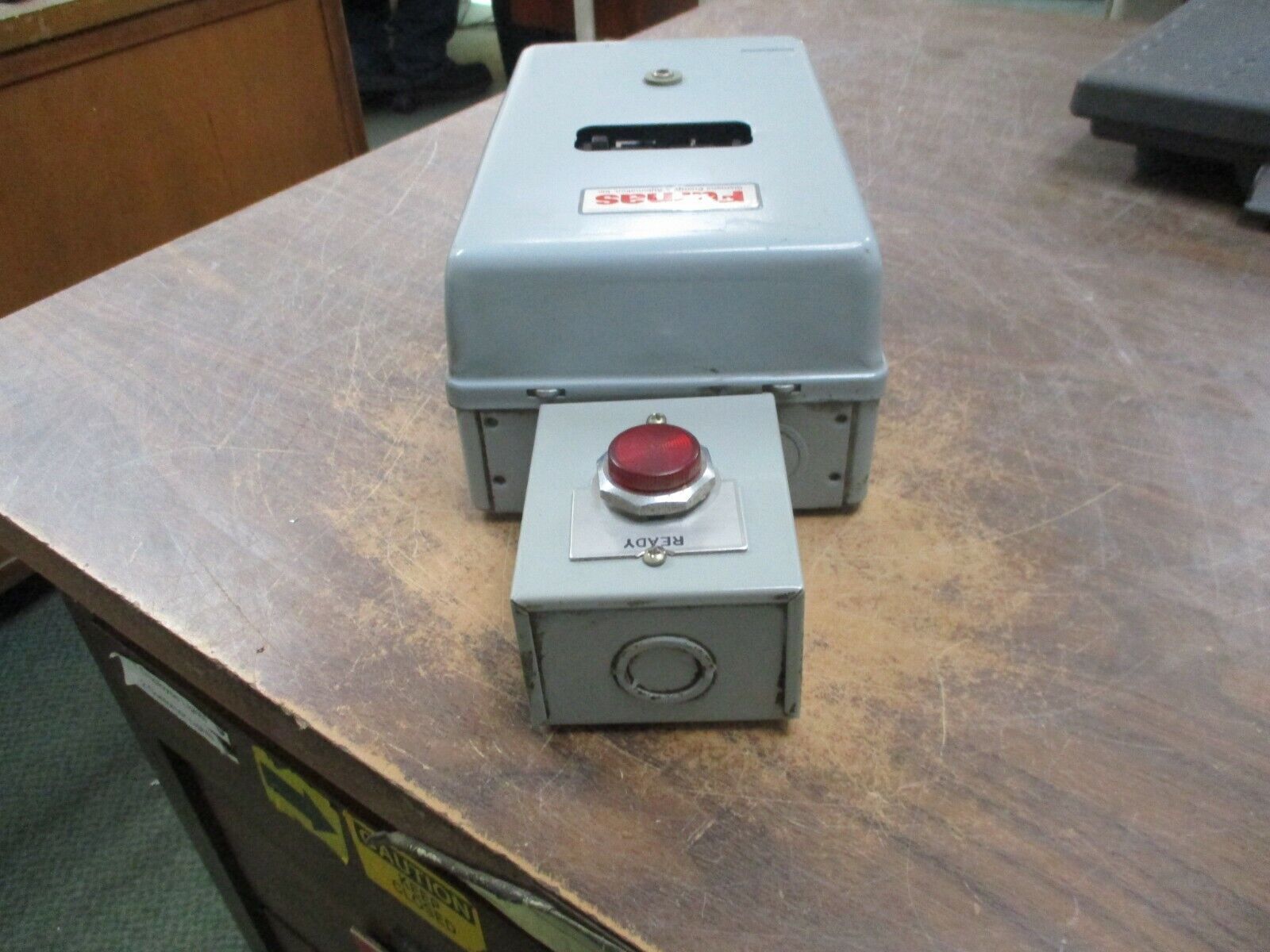 Furnas Enclosed Size 1 Starter 14DSF32BCA1G21 27A 600V 13-27A Trip Used