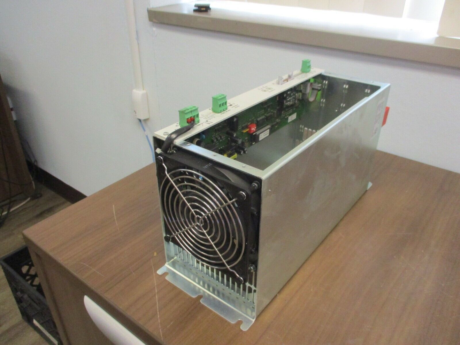 Hetronik PLC Rack w/ Power Supply HC300-HN-480-115 Ver. A.1 - 2.03 Card:193.0051