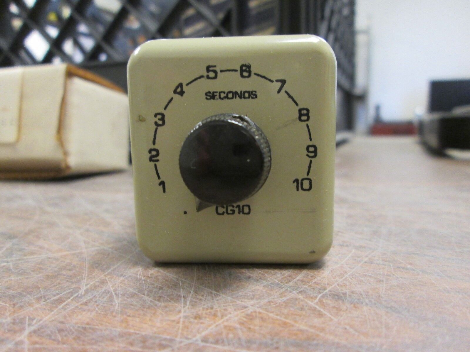 Eagle Signal Time Delay Relay CG913A3 120V AC Plug-In Surface TG New Surplus