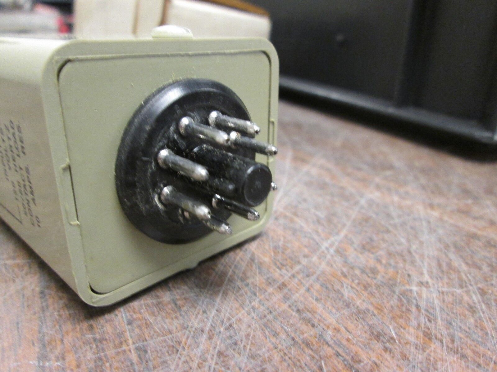 Eagle Signal Time Delay Relay CG913A3 120V AC Plug-In Surface TG New Surplus