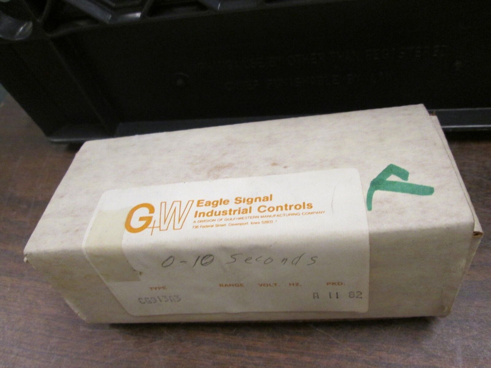 Eagle Signal Time Delay Relay CG913A3 120V AC Plug-In Surface TG New Surplus