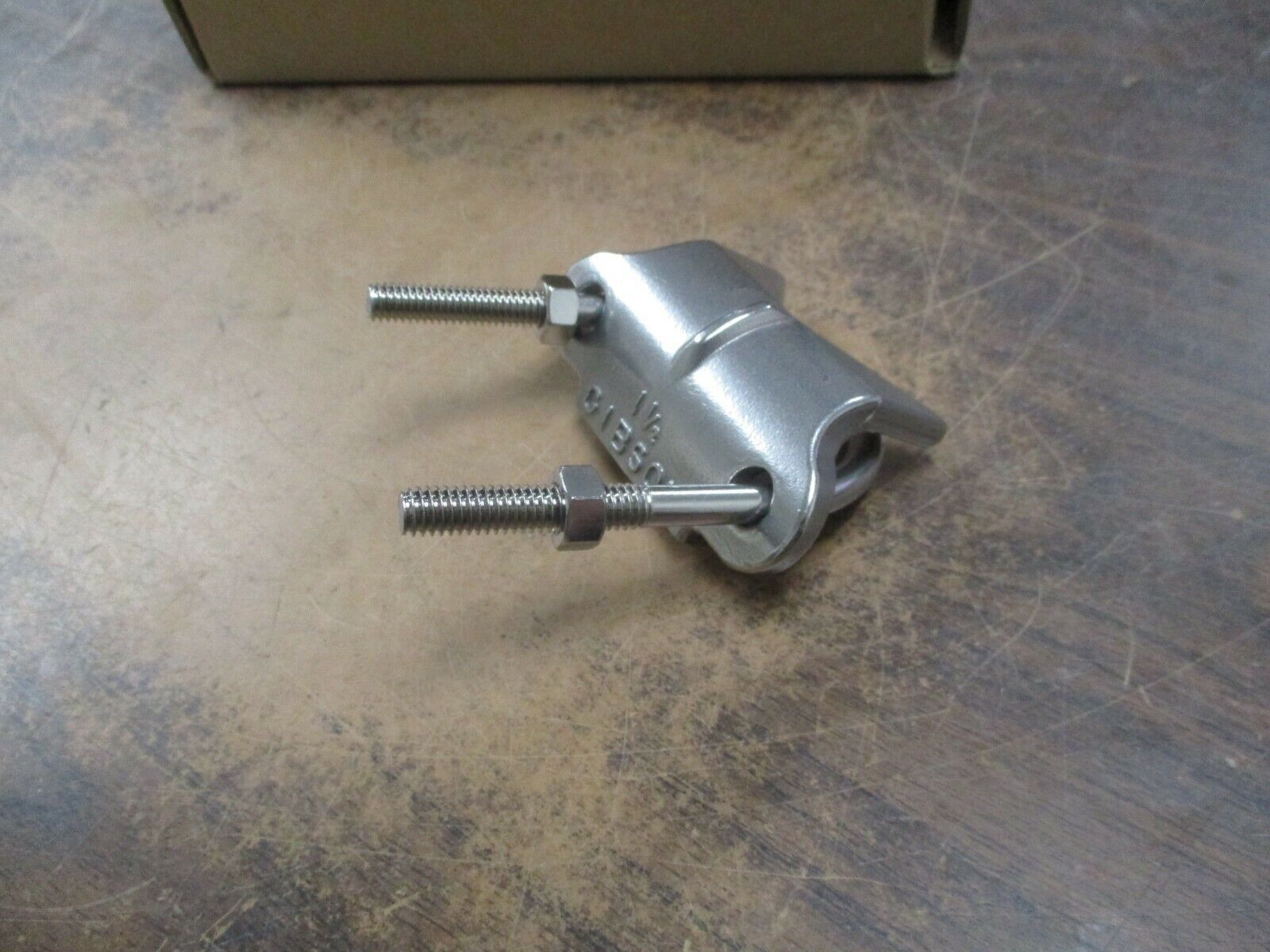 Cooper Crouse-Hinds Stainless Steel Right Angle Clamp RAC150SS 1.5" *Box of 12*