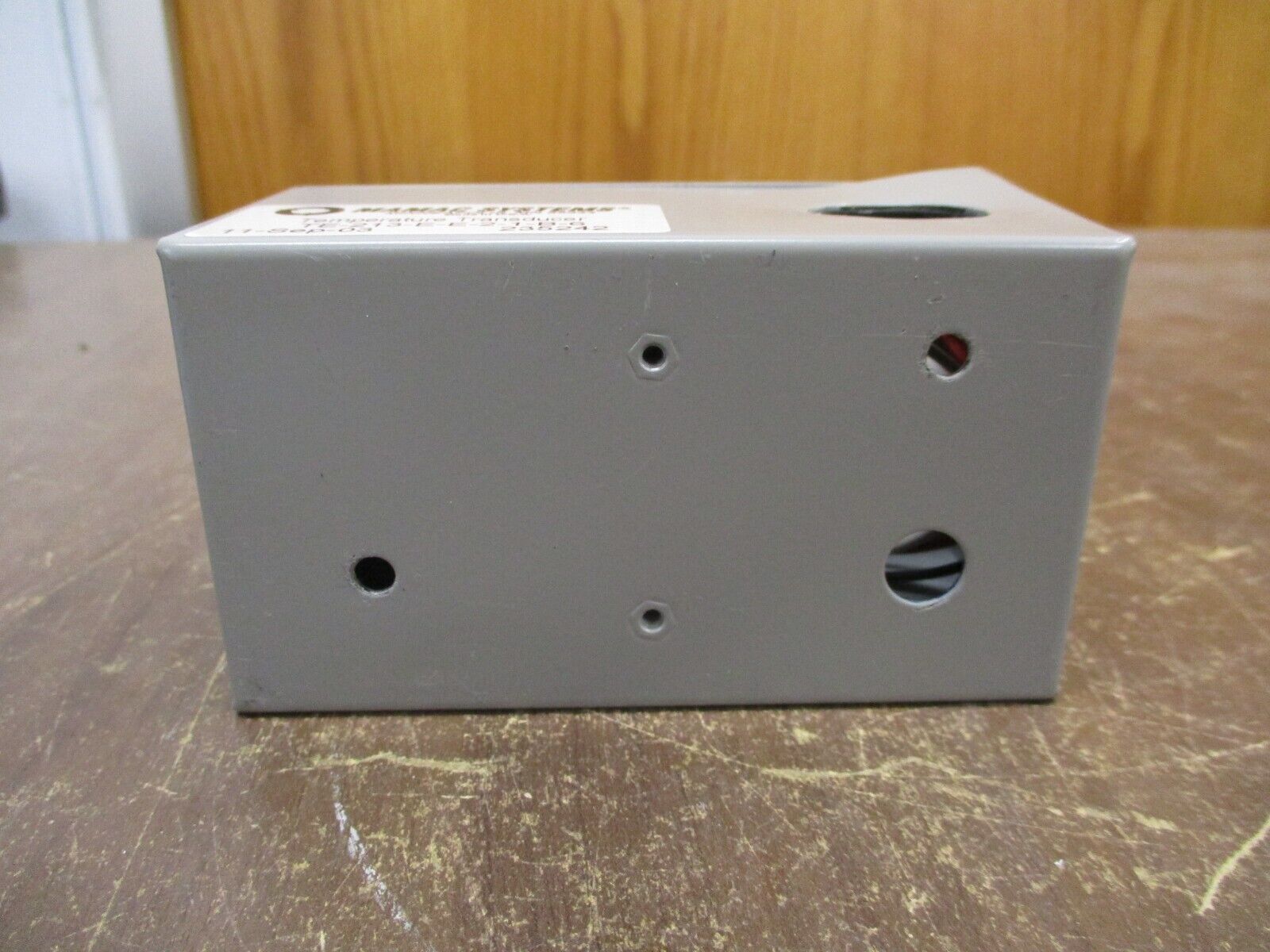 Mamac Systems Temperature Transducer TE-213-E-E-2-1-B-6 *Dented Corner* Used