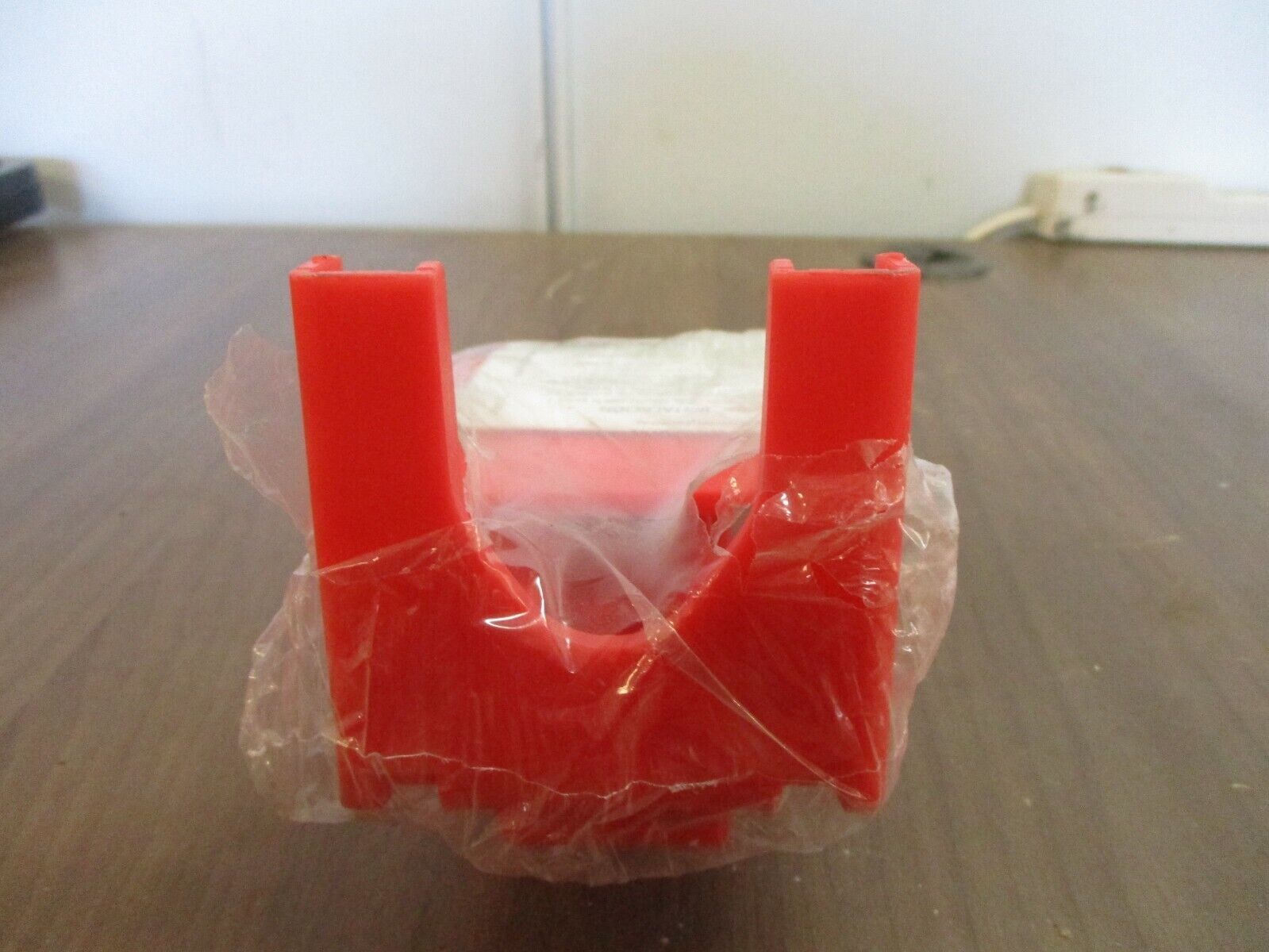 North Ball Valve Lockout BSO2R New Surplus