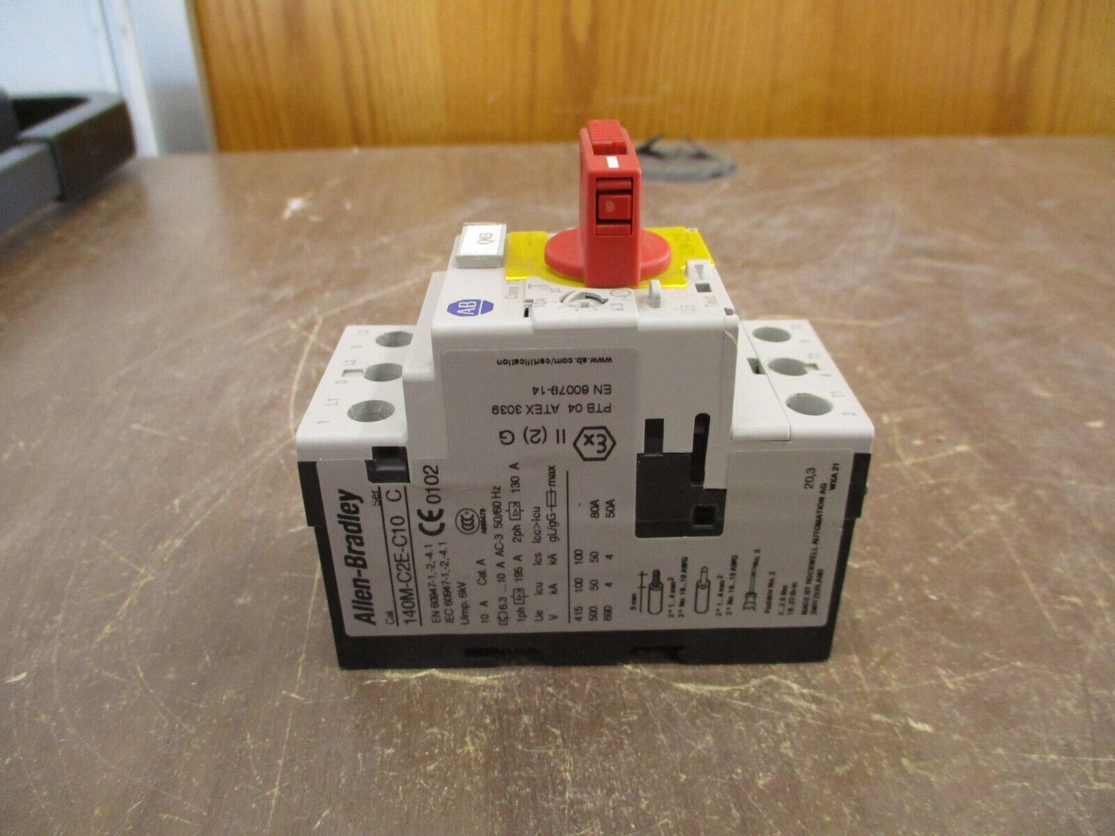Allen-Bradley Manual Motor Protector 140M-C2E-C10 Trip : 6.3-10A Used