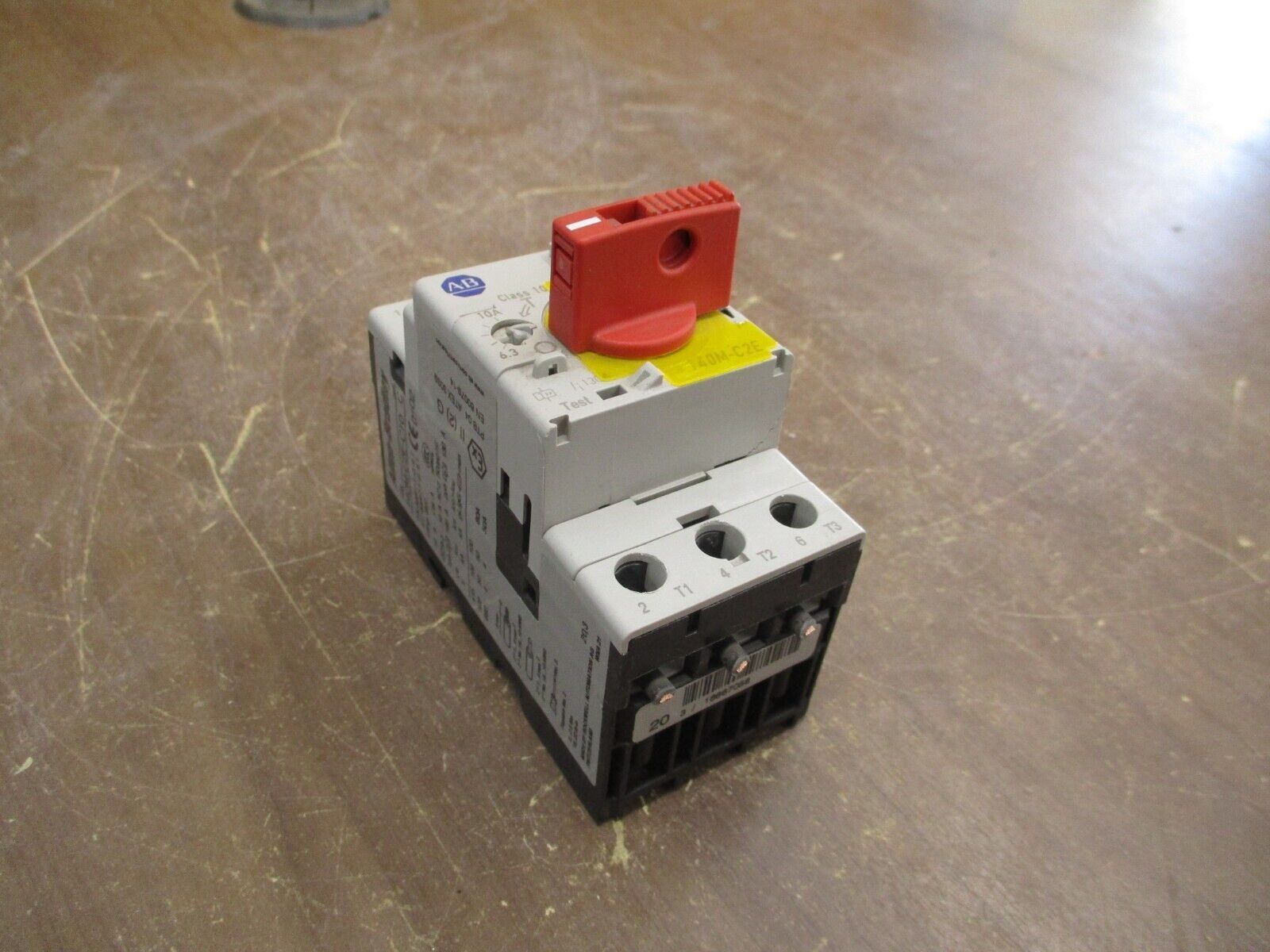Allen-Bradley Manual Motor Protector 140M-C2E-C10 Trip : 6.3-10A Used