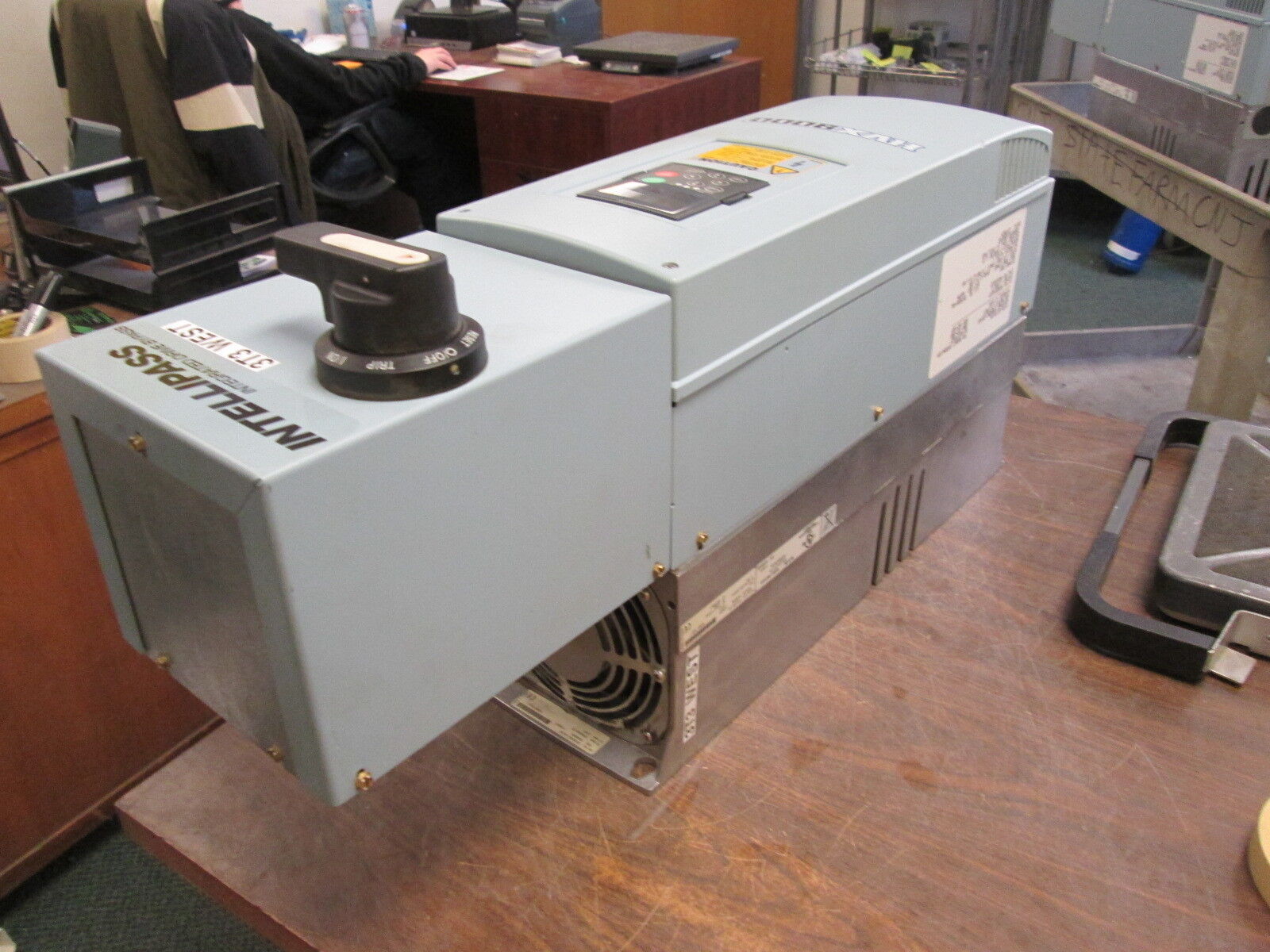 Eaton HVX9000 Variable Torque AC Drive w/ Intellipass HVX02514BKB 25HP VT 3Ph