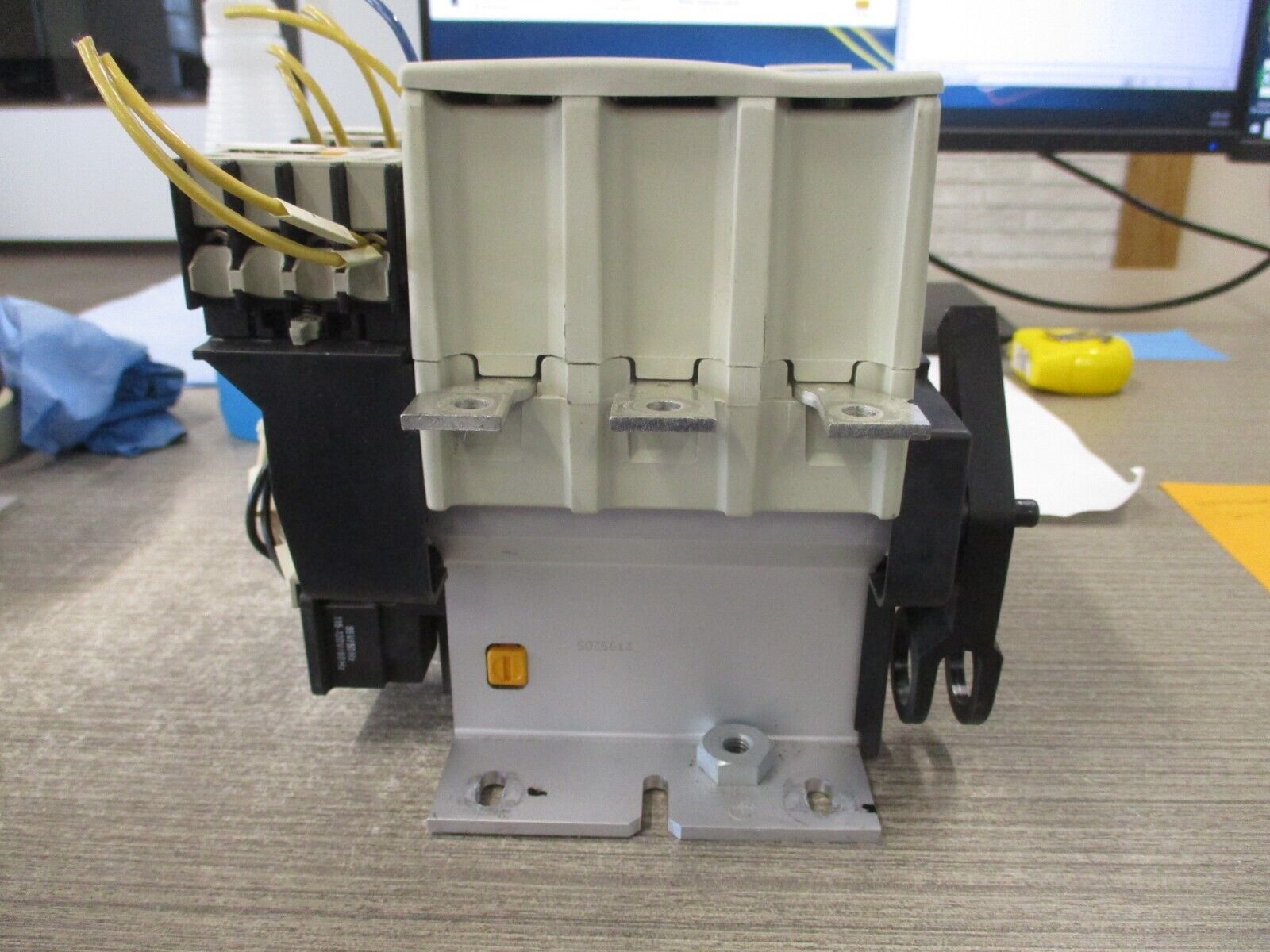 Telemecanique Contactor w/ 2 Aux Blocks LC1F115 115-120V Coil Used