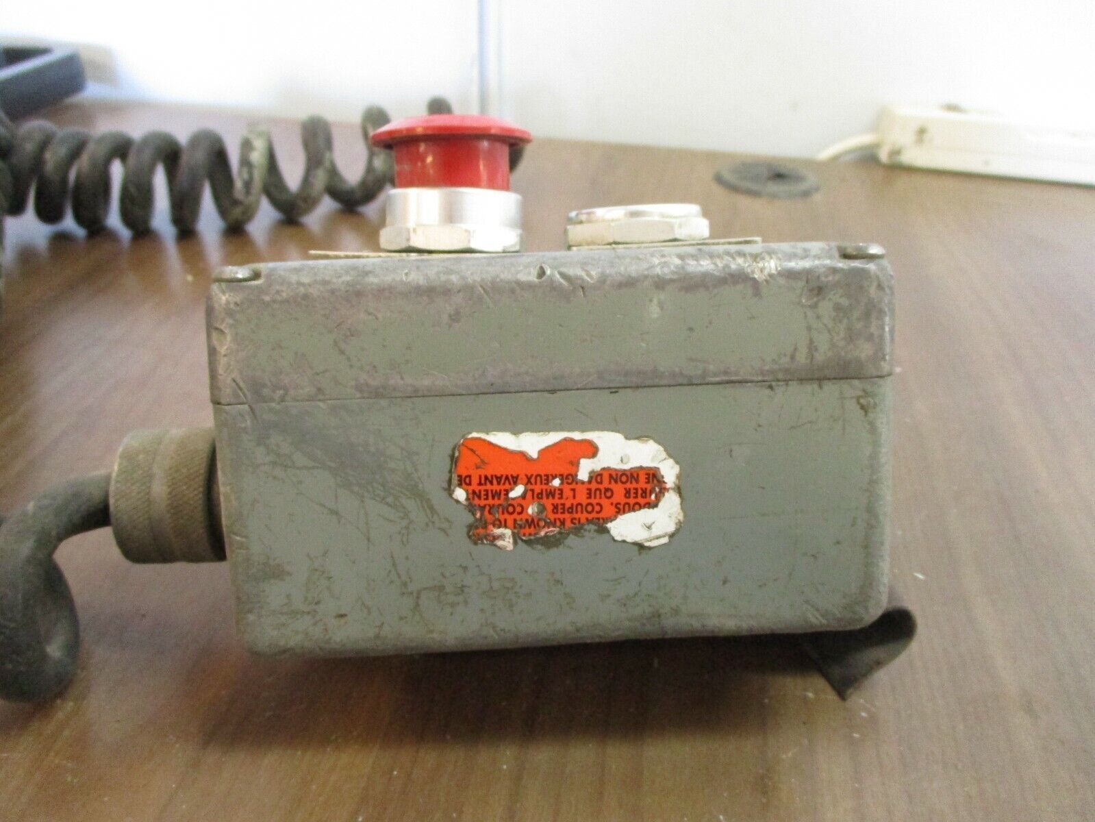 Square D Explosion Proof Control Station 9001 KY-2 Ser. A Jog Stop/Start Used