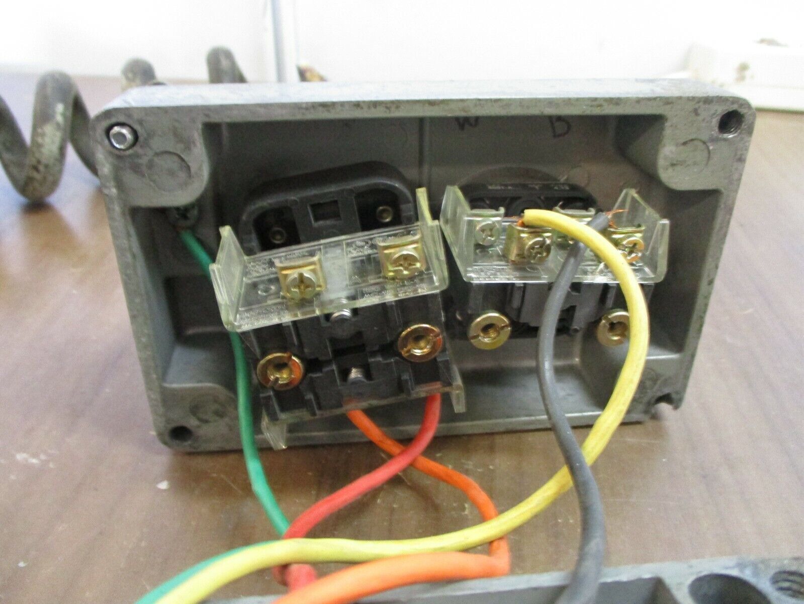 Square D Explosion Proof Control Station 9001 KY-2 Ser. A Jog Stop/Start Used