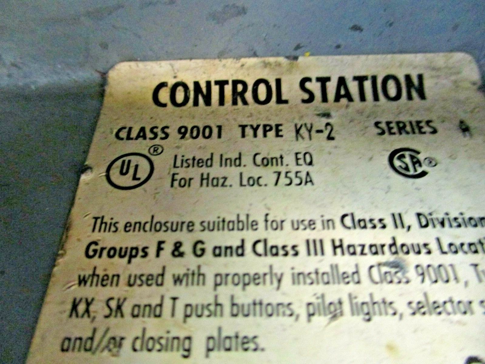 Square D Explosion Proof Control Station 9001 KY-2 Ser. A Jog Stop/Start Used