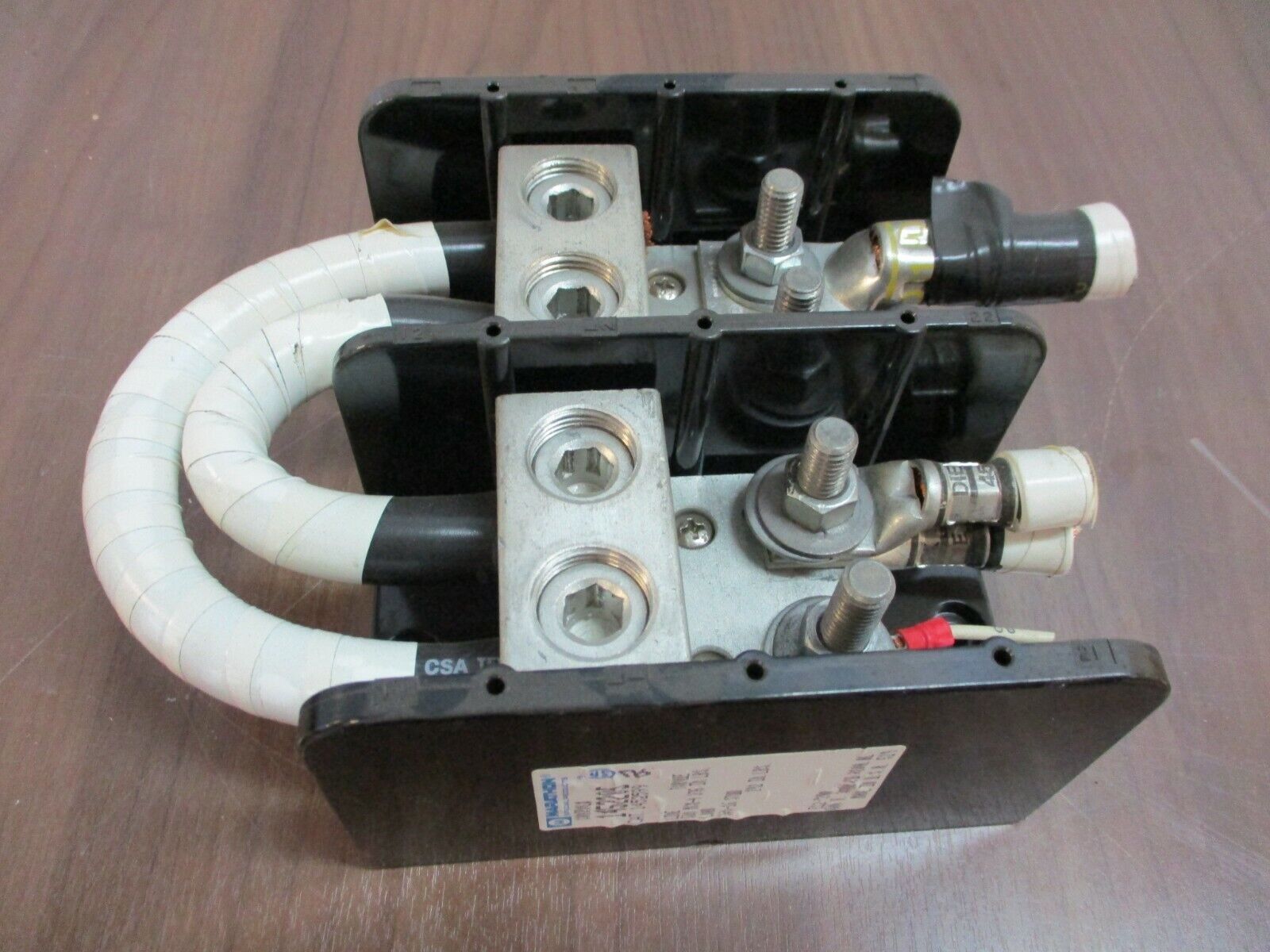 Marathon Power Distribution Block, 1452205, 600V, 2P, 380A, Line:500MCM-4, Used