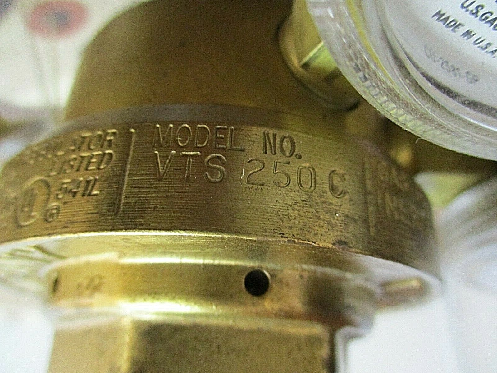 Victor Inert Gas Regulator VTS 250C 3000 PSIG Used
