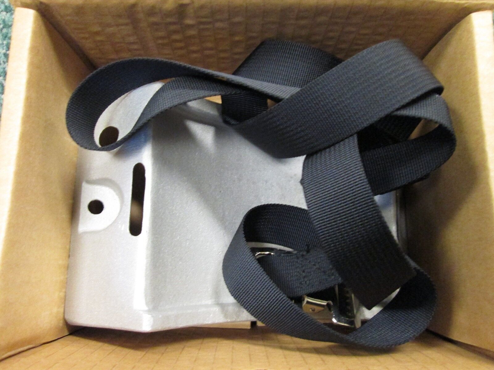 VWR Wall Bracket for Cylinder 60141-124 New Surplus