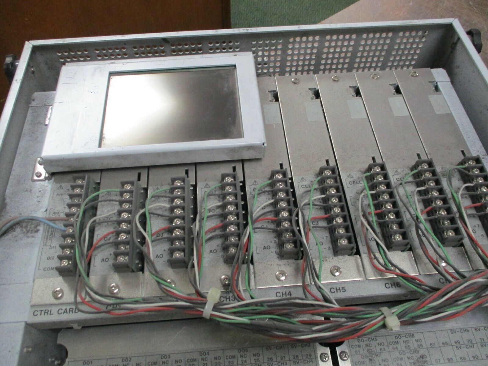 Yokogawa Averaging Converter AV550G-B-A6-E-1-F Style: S1 Used