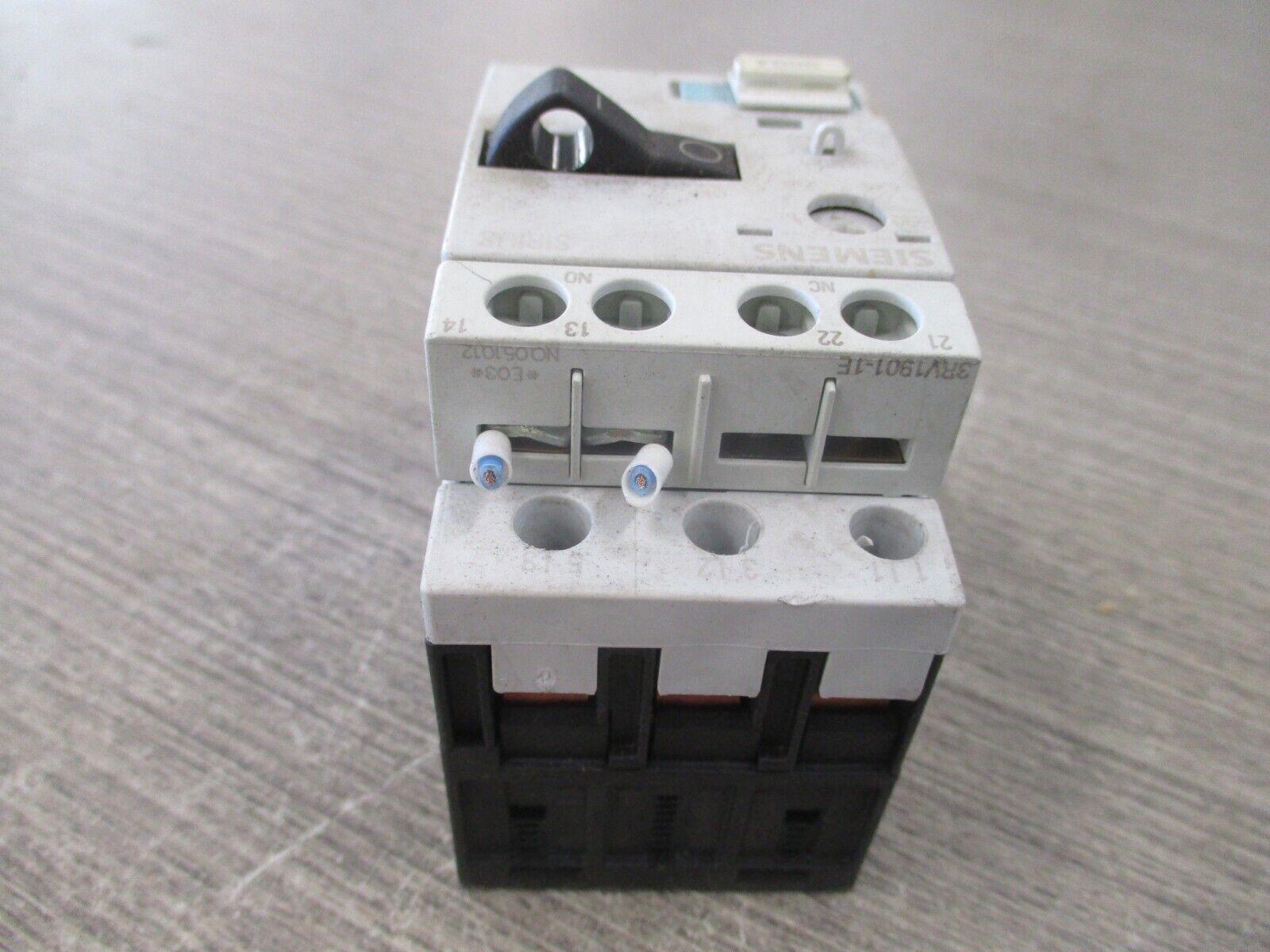 Siemens Sirius Manual Starter 3RV1011-0FA10 Trip: 0.35-0.5A Used