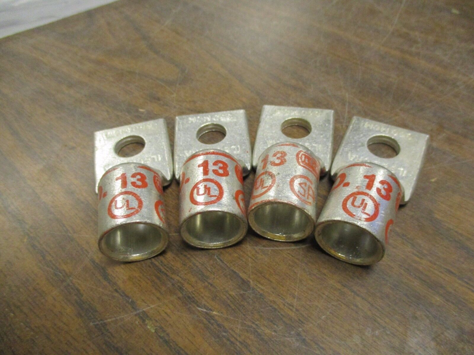 Ilsco Crimp Lug CRA 350MCM *Lot of 4* New Surplus