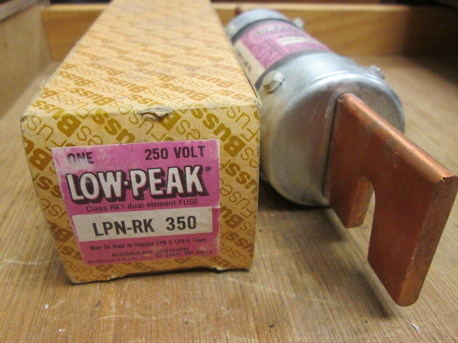 Bussmann Dual-Element Fuse LPN-RK 350 250V 350A New Surplus