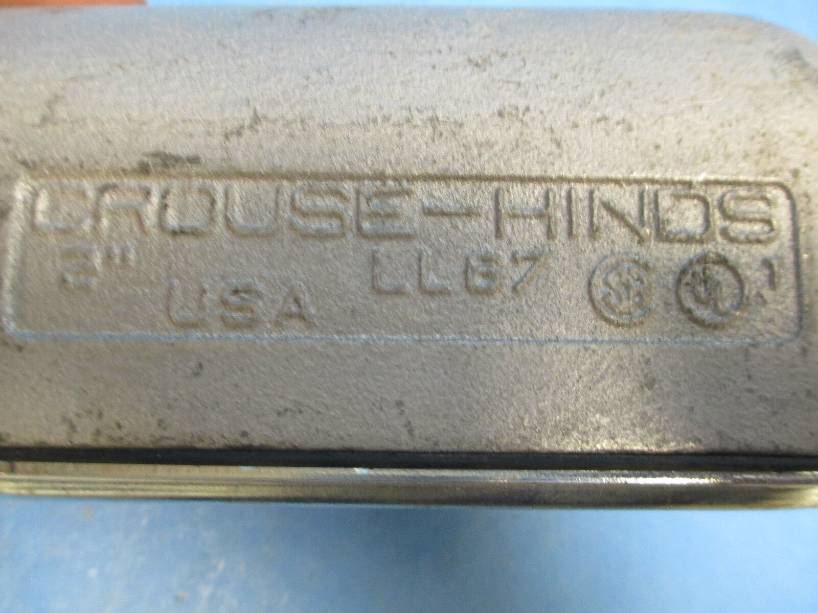 Crouse Hinds 2" Iron Conduit Body LL 67