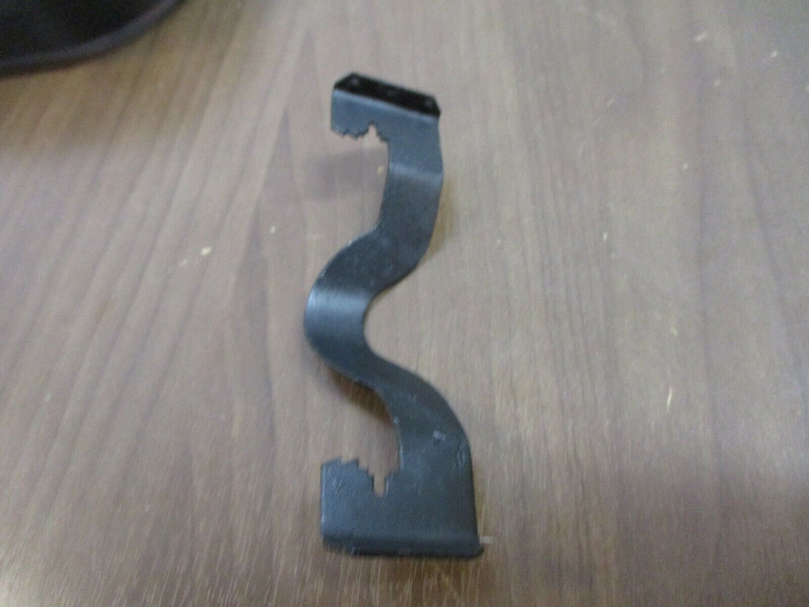 Erico Caddy Kon-Clip K12 For 3/4" EMT Conduit to 1/4" and Smaller Rod of Flange