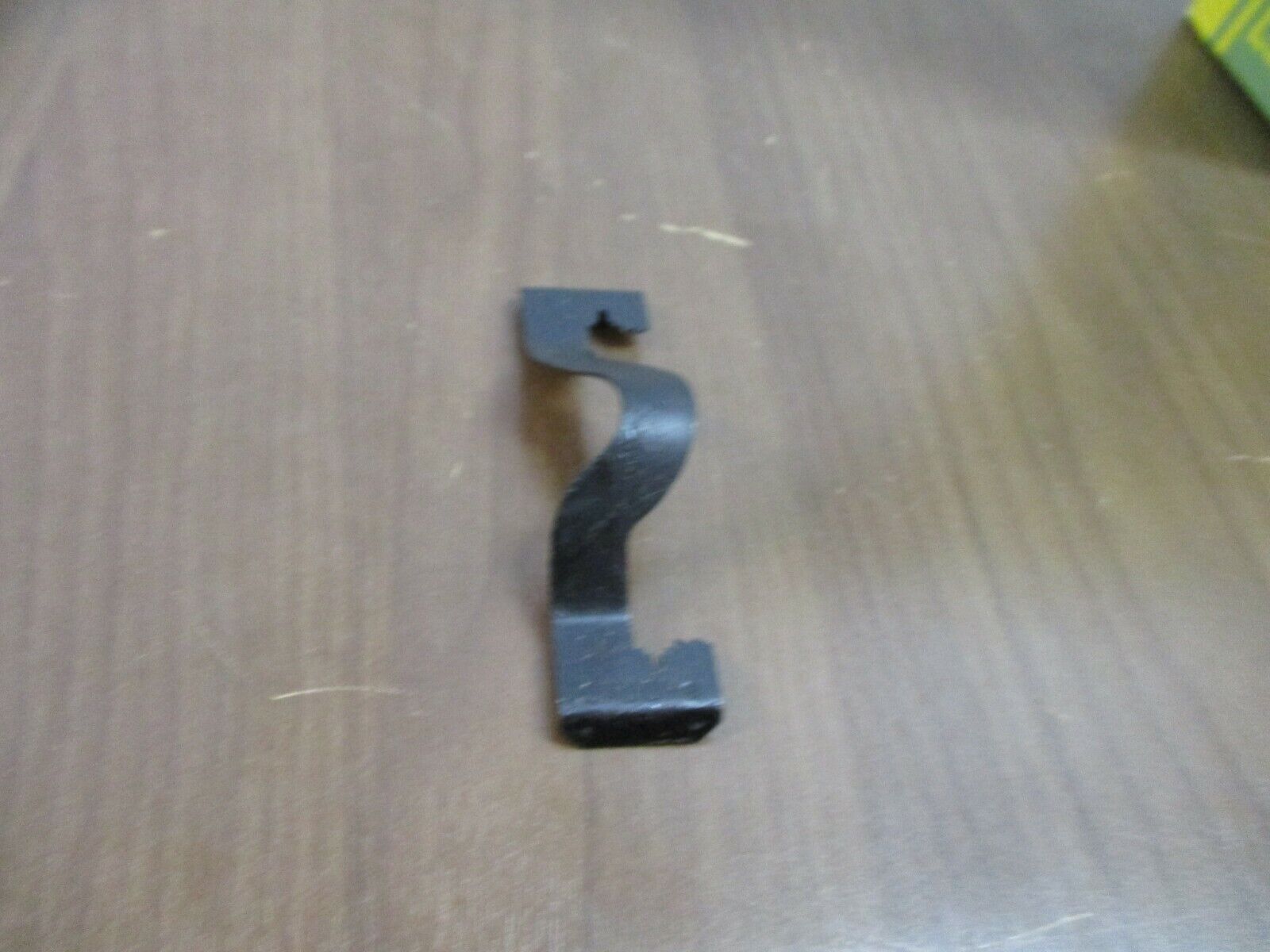 Erico Caddy Kon-Clip K12 For 3/4" EMT Conduit to 1/4" and Smaller Rod of Flange