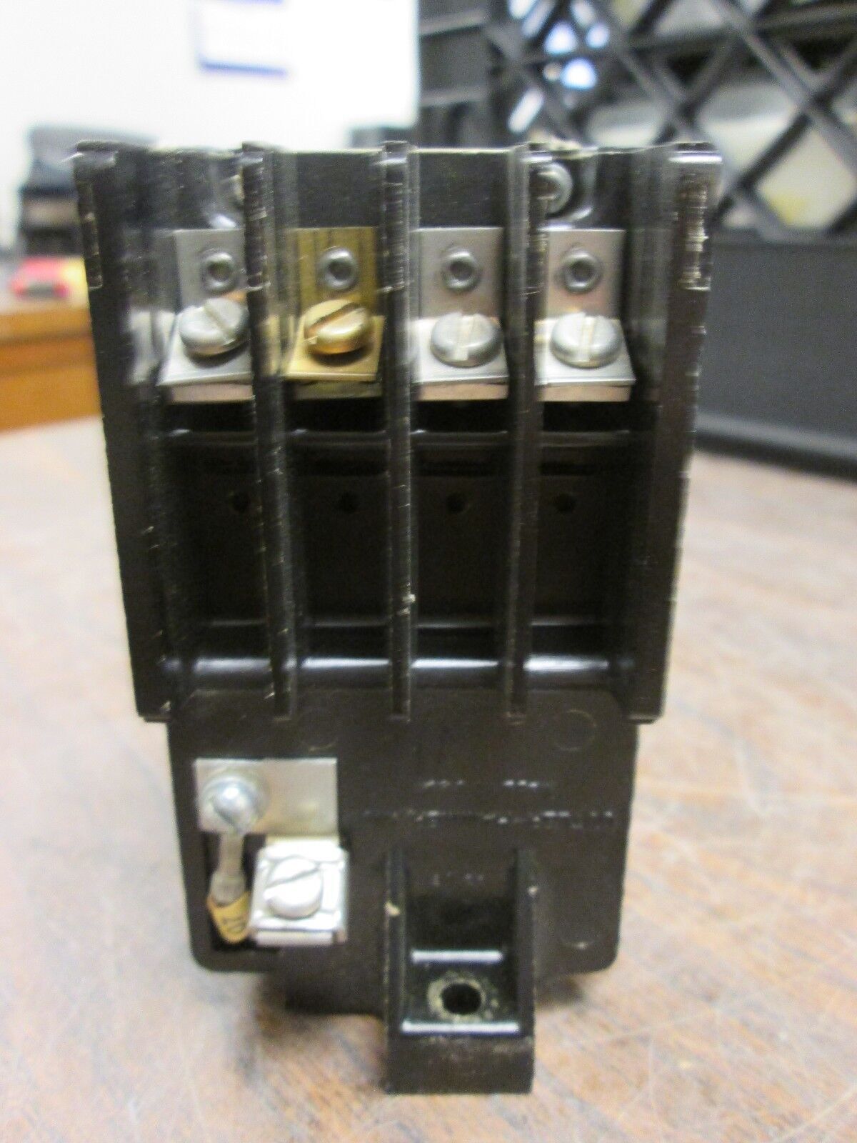 Cutler-Hammer Relay No. 911 9575H2252C 115/120V Coil 6A 300V Used - no button