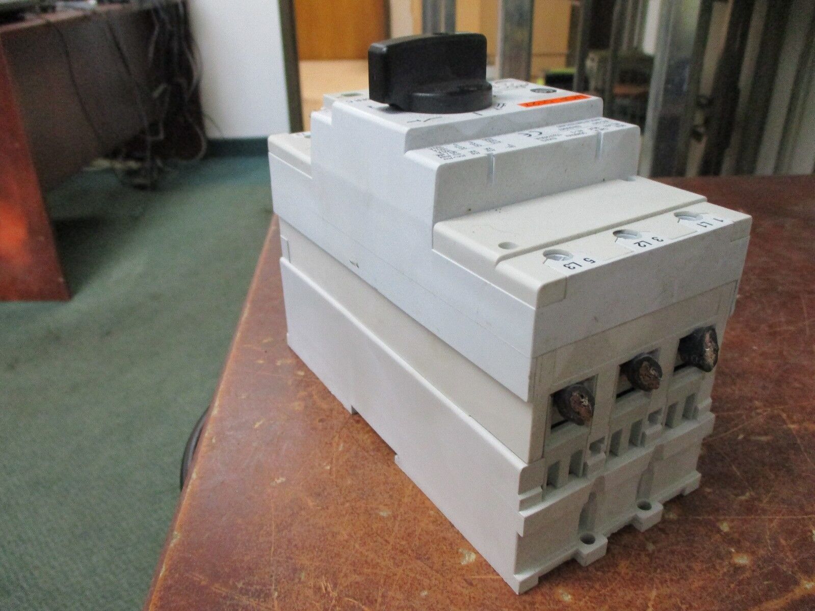 Allen-Bradley Compact Starter 190S-BND2-CC16C 25A 600V Trip: 10-16A Used