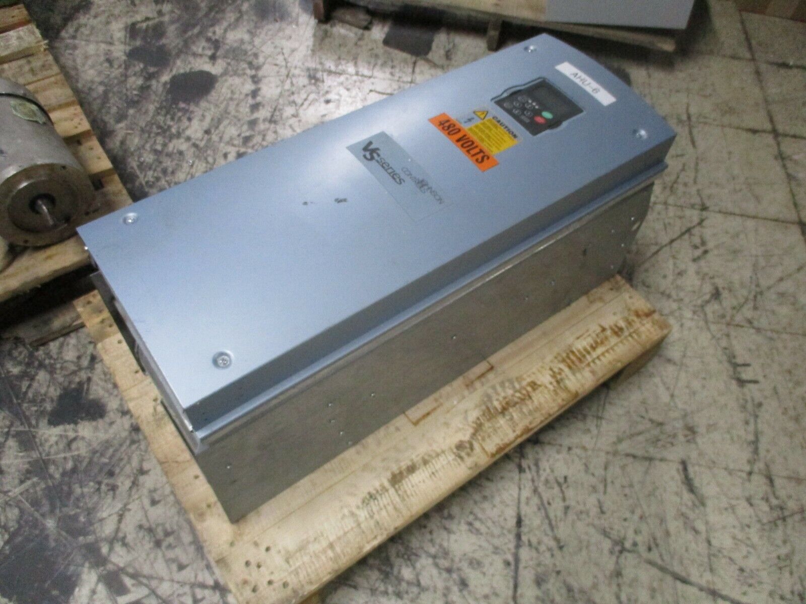 Johnson Controls VS Series AC Drive VS100410A-L0000 100HP 3Ph Used