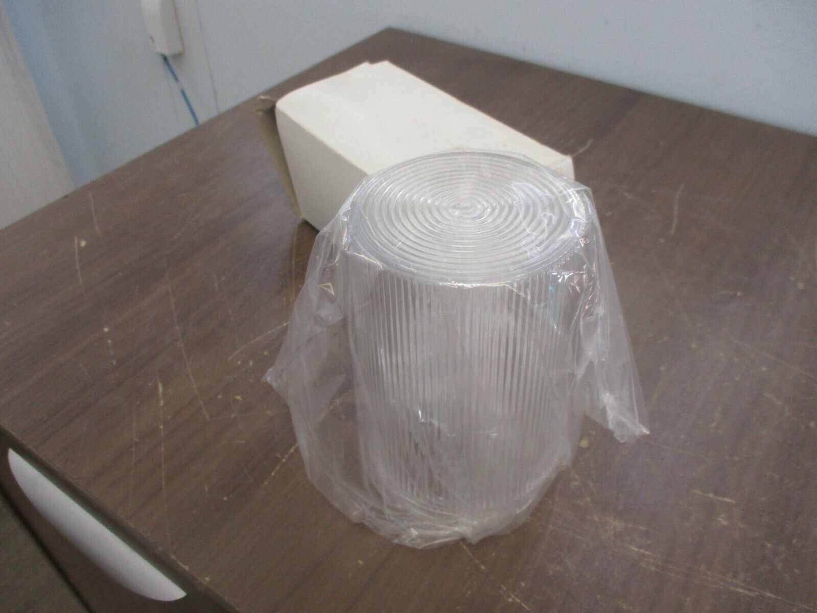 RAB 100 Series Permaglobe GL100PG Clear Prismatic Flat Bottom New Surplus