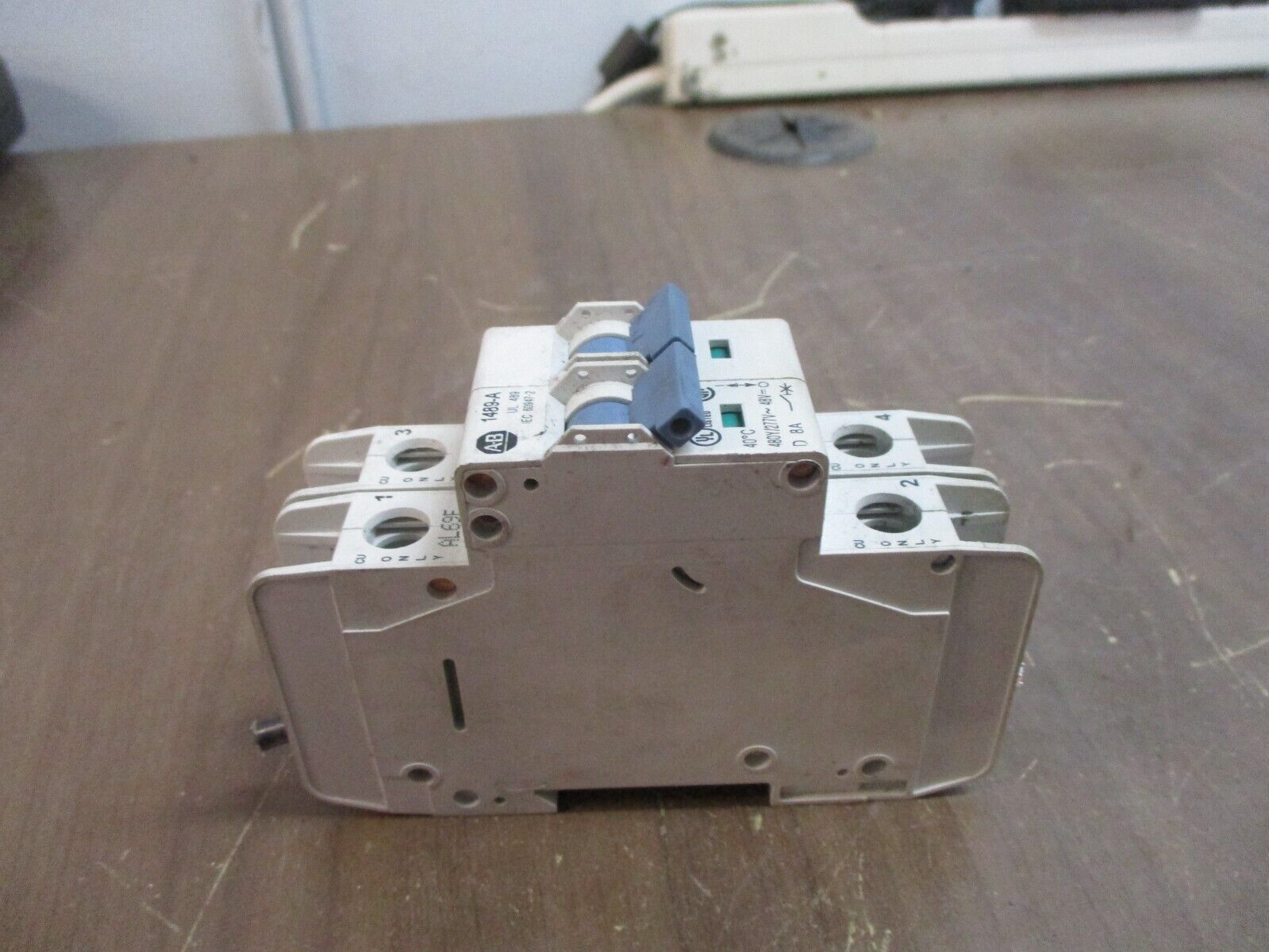 Allen-Bradley Circuit Breaker 1489-A2D080 8A 480Y/277V 2P Used