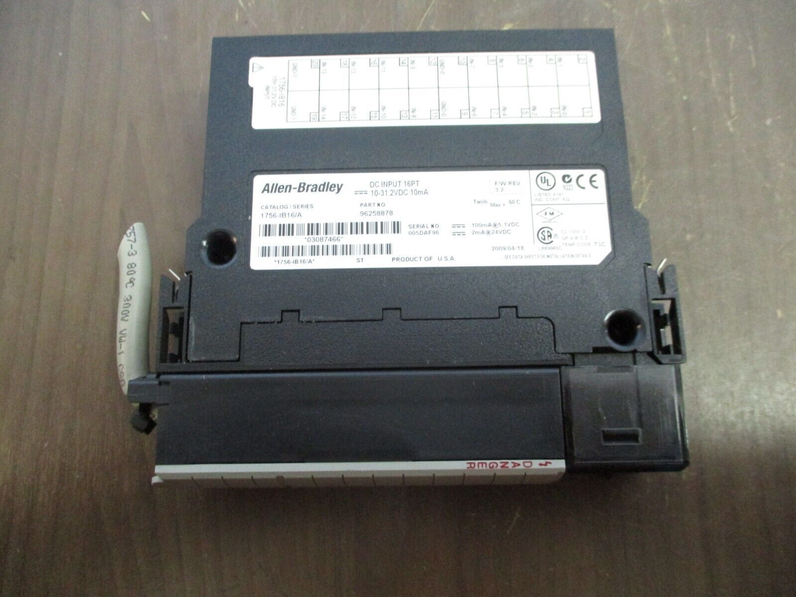 Allen-Bradley DC Input Module 1756-IB16 Series A Firmware 3.2 16 pt Used