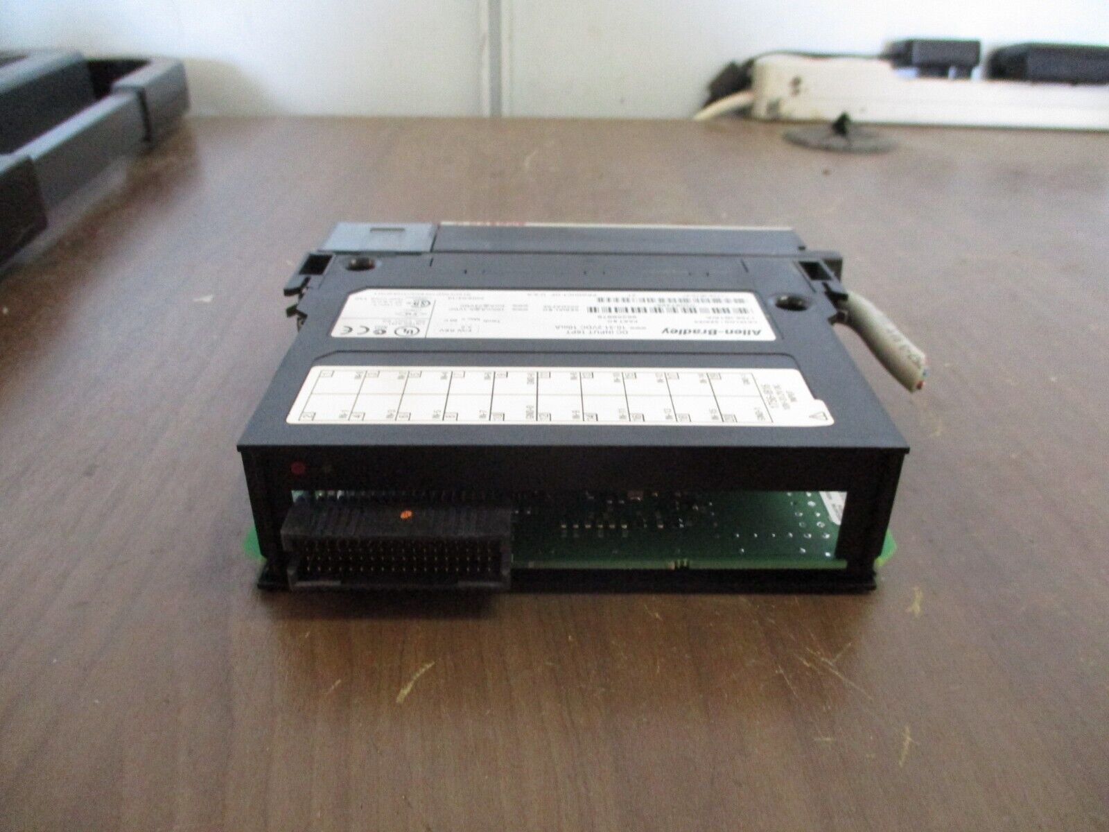 Allen-Bradley DC Input Module 1756-IB16 Series A Firmware 3.2 16 pt Used