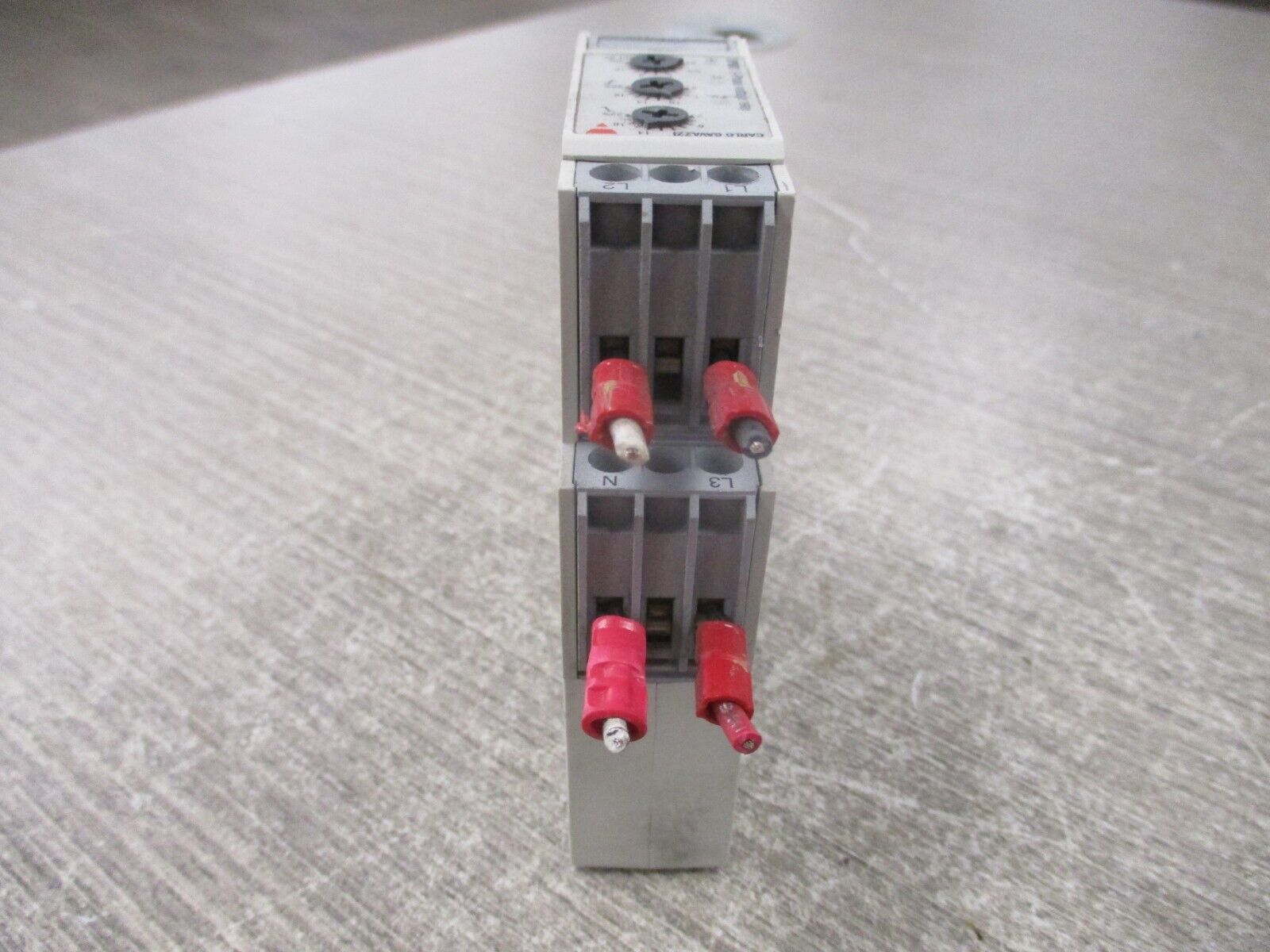 Carlo Gavazzi 3-Phase Voltage Level Relay DPB01CM48 380-480V 50/60Hz Used