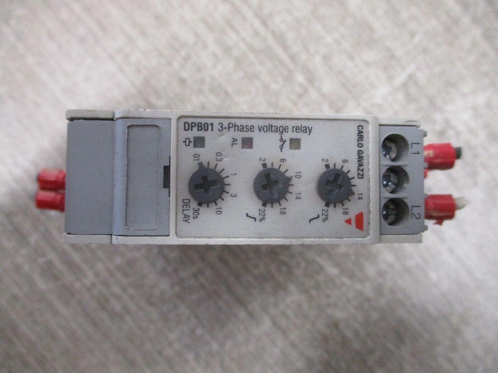 Carlo Gavazzi 3-Phase Voltage Level Relay DPB01CM48 380-480V 50/60Hz Used