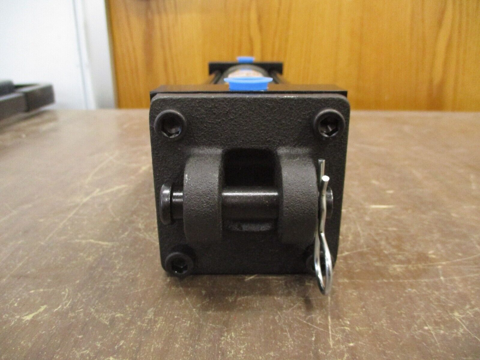 Bimba Pneumatic Air Cylinder CYL-9469597 250PSI Bore/Stroke: 2.5x8 *No Box*
