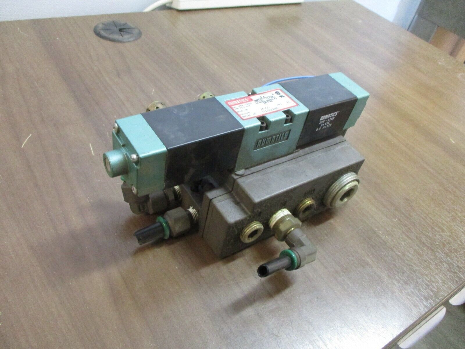 Numatics Solenoid Valve 152SS600E w/ FlexiBlok 24VDC 0.25A 150PSIG Used