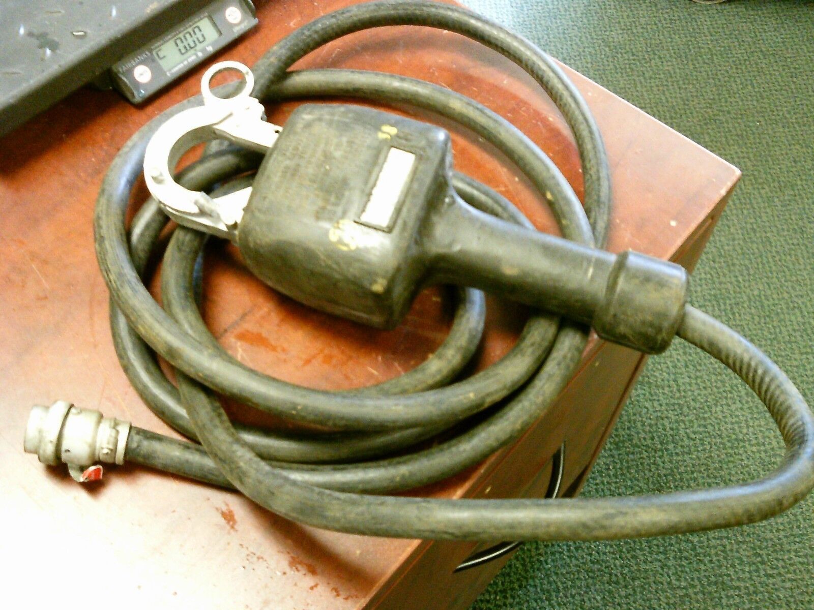 GE High Voltage Tester Clamp 50-233391AGAA3 8.7kV (5.0kV Line to Ground) Used