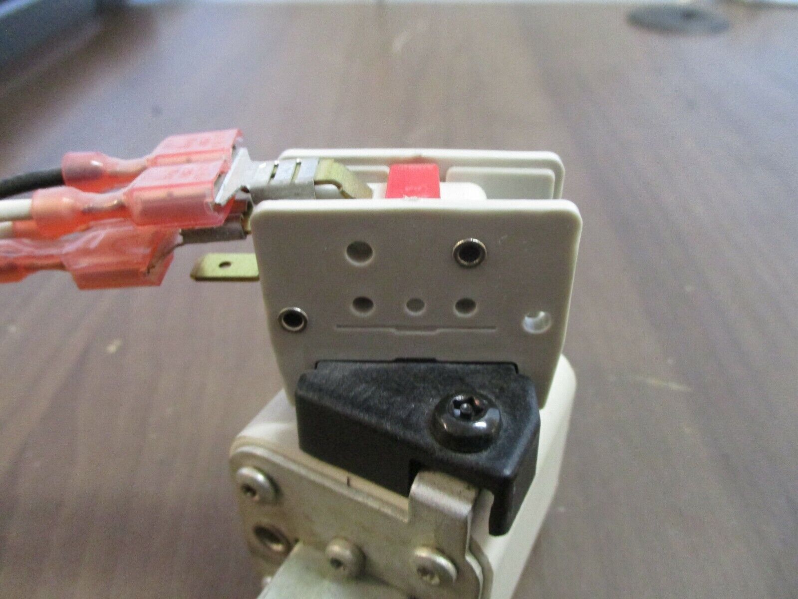 Bussmann Fuse 170M3672 550A 700V Used