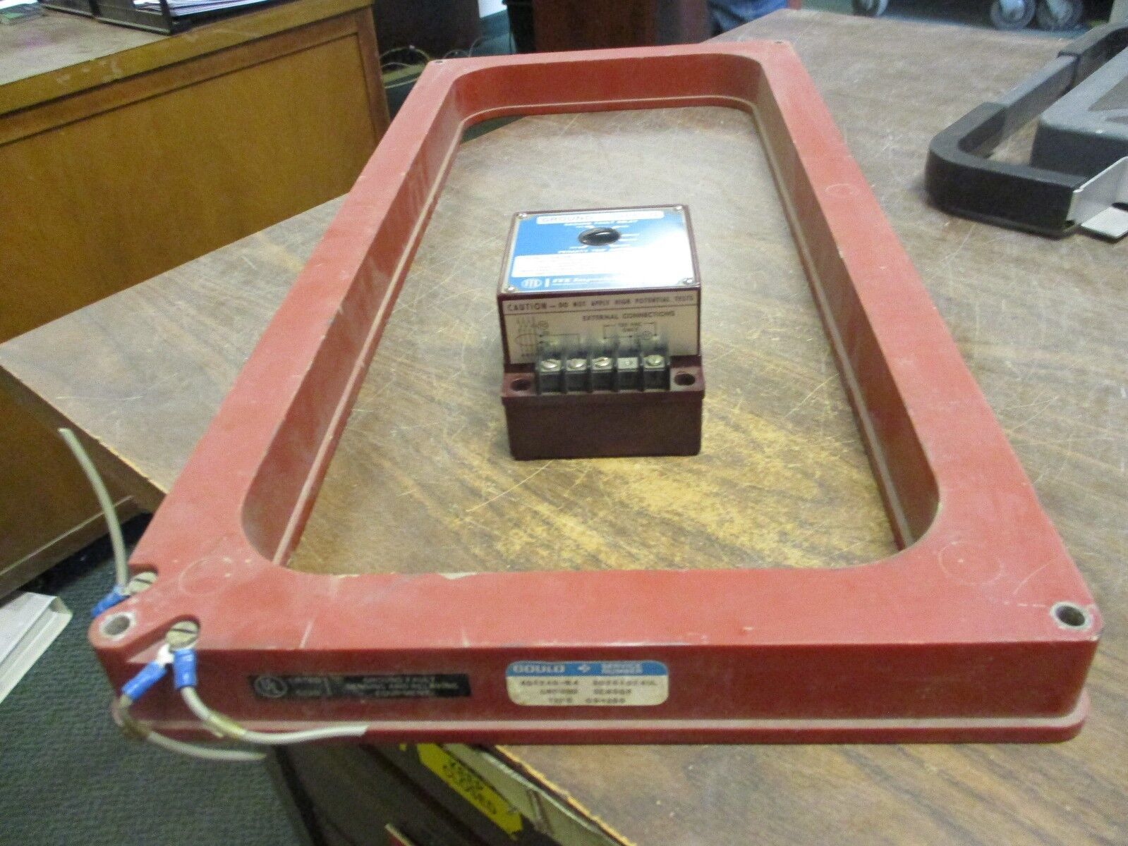 ITE/Gould Ground Fault Sensor & Relay 202C1261UL/302B1024UL Trip:200-1200A Used