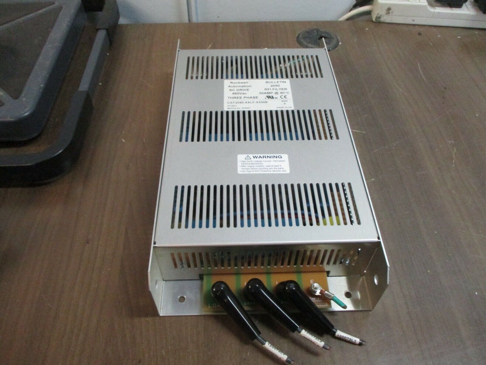 Rockwell Automation RFI Filter 2090-XXLF-X330B Ser. A 480V 3Ph 30A Used