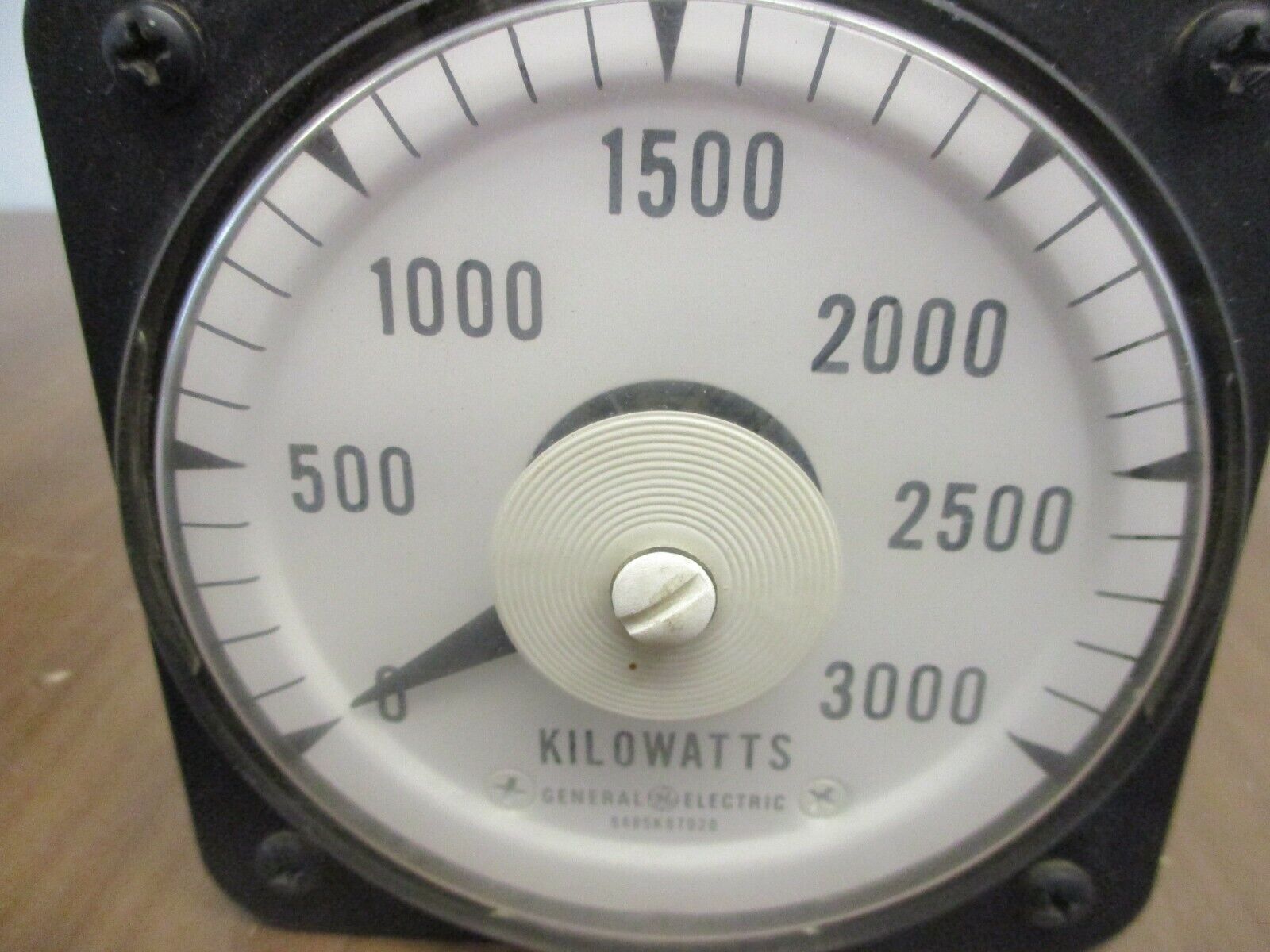 GE AC Wattmeter 50-103251ANFF1DKC Range: 0-3000kW Used