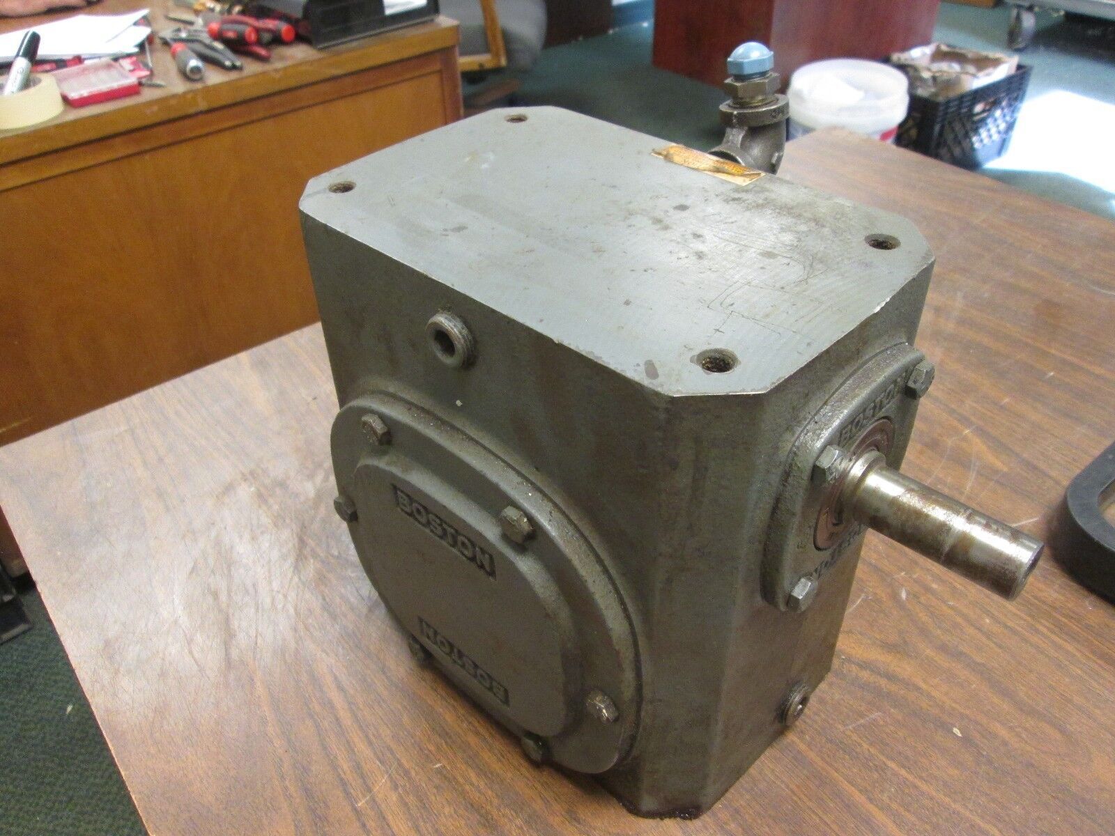 Boston Gear Reducer 732-15-G Ratio 15:1 4.49 HP In 2110 In LB Torque Out Used
