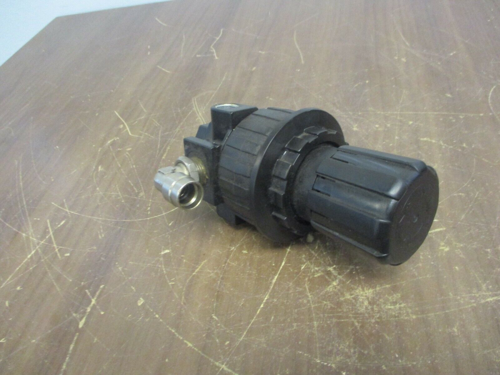 Parker Pneumatic Regulator 06R211AC 250PSI Max 175°F Max Used