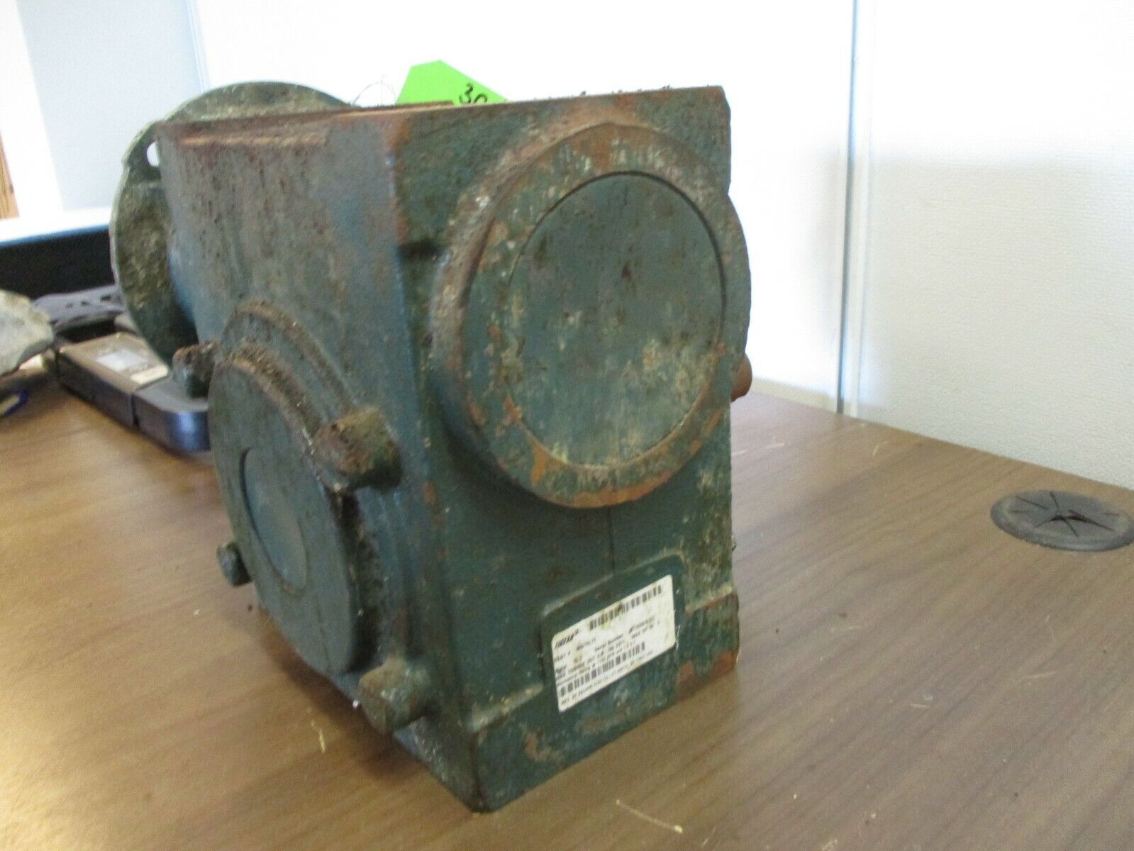 Dodge Tigear 2 Reducer 30Q15L14 Ratio: 15:1 5 HP In 2371 LB-In Torque Out Used