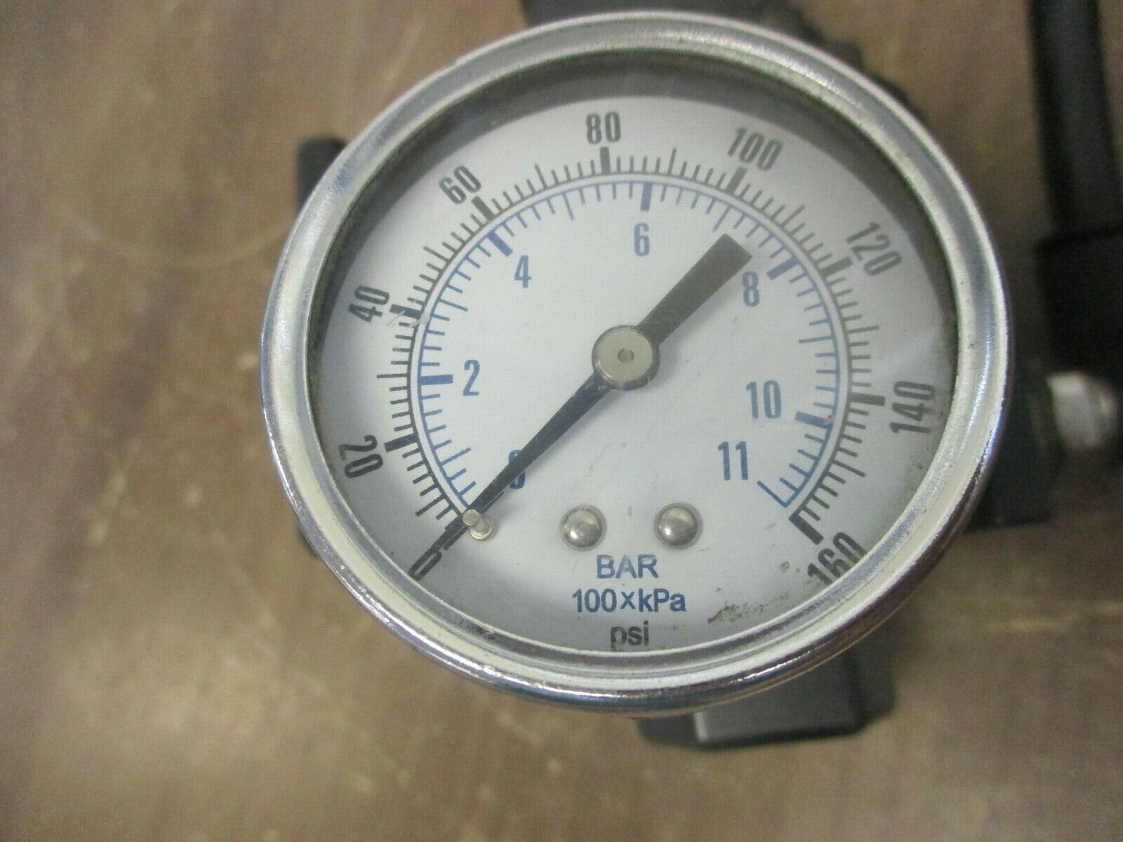 Parker Pneumatic Regulator 06R213AC 250PSI Max 175°F Max Used w/ Gauge