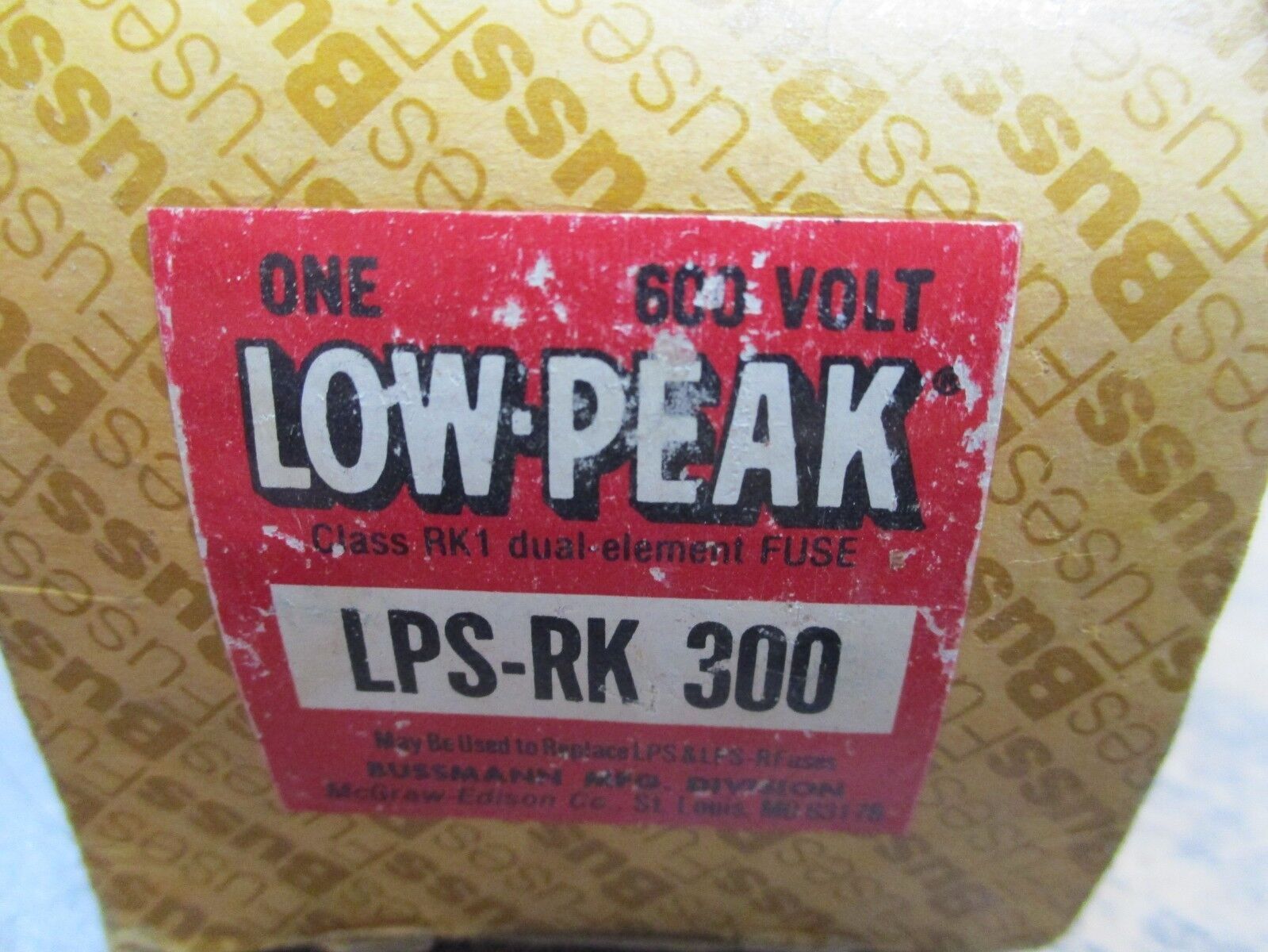 Buss Low-Peak Fuse LPS-RK 300 300A 600V New Surplus