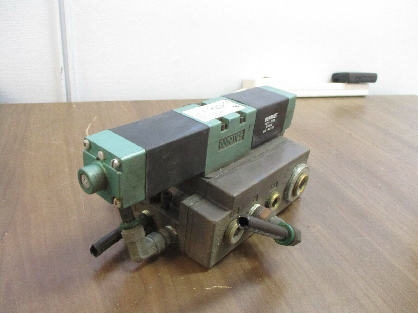 Numatics Solenoid Valve 152SS600M w/ FlexiBlok 24VDC 0.25A 150PSIG Used
