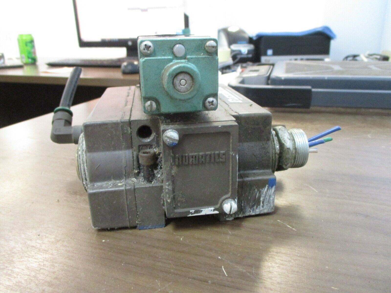 Numatics Solenoid Valve 152SS600M w/ FlexiBlok 24VDC 0.25A 150PSIG Used