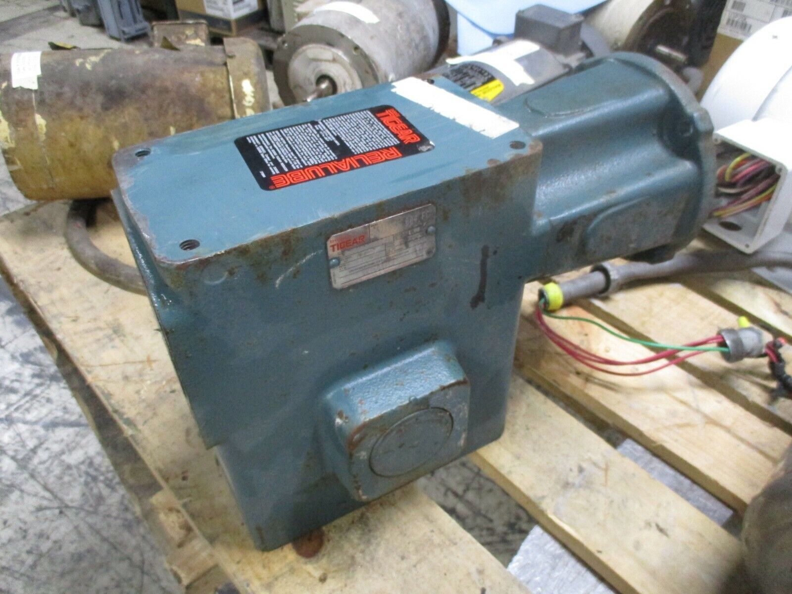 Dodge Tigear Reducer SR96049L1 Size: S3506020N00L1 Ratio 20:1 Used